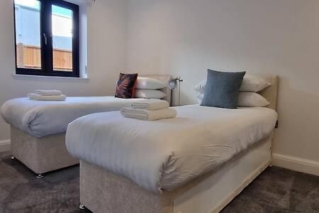 Beautiful Apartment Overlooking A Garden London Eksteriør billede