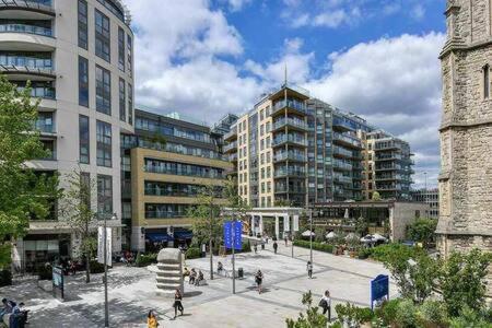 Beautiful Apartment Overlooking A Garden London Eksteriør billede